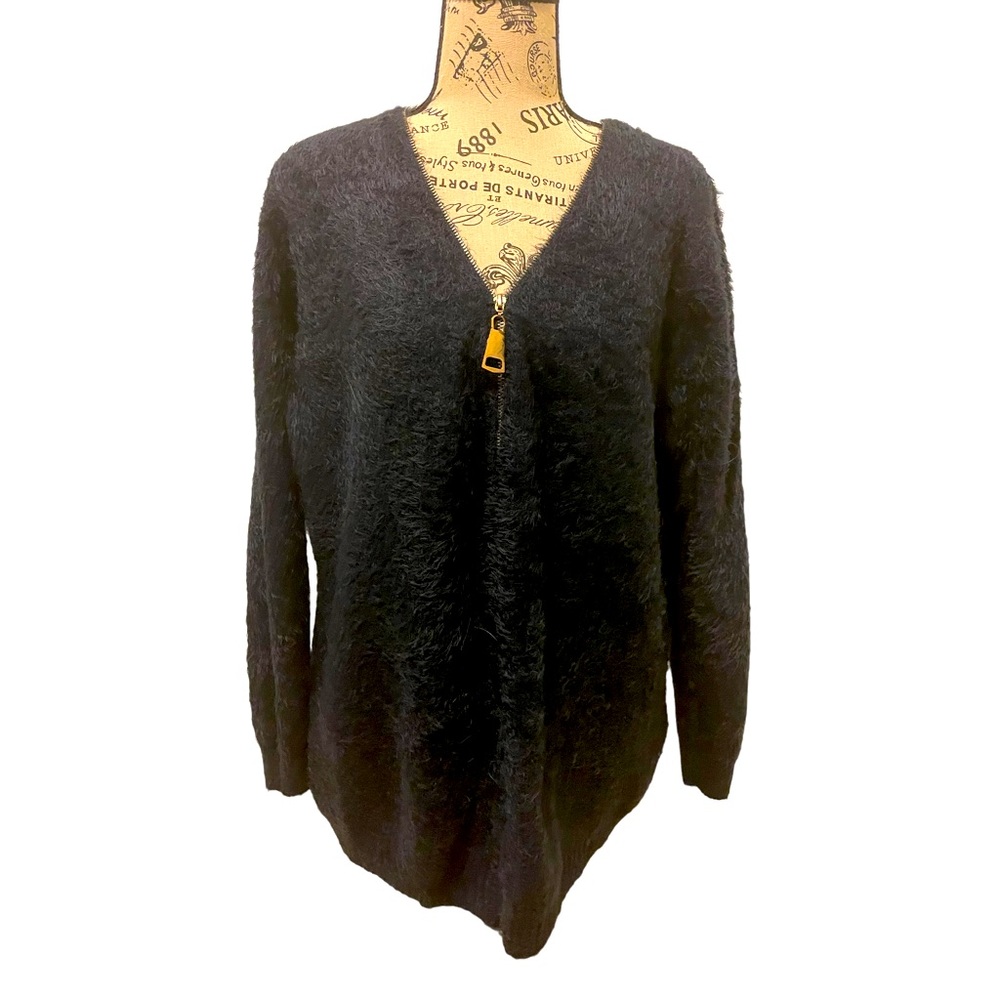 Creation XXL navy fuzzy eyelash sweater with zip on the neckline
